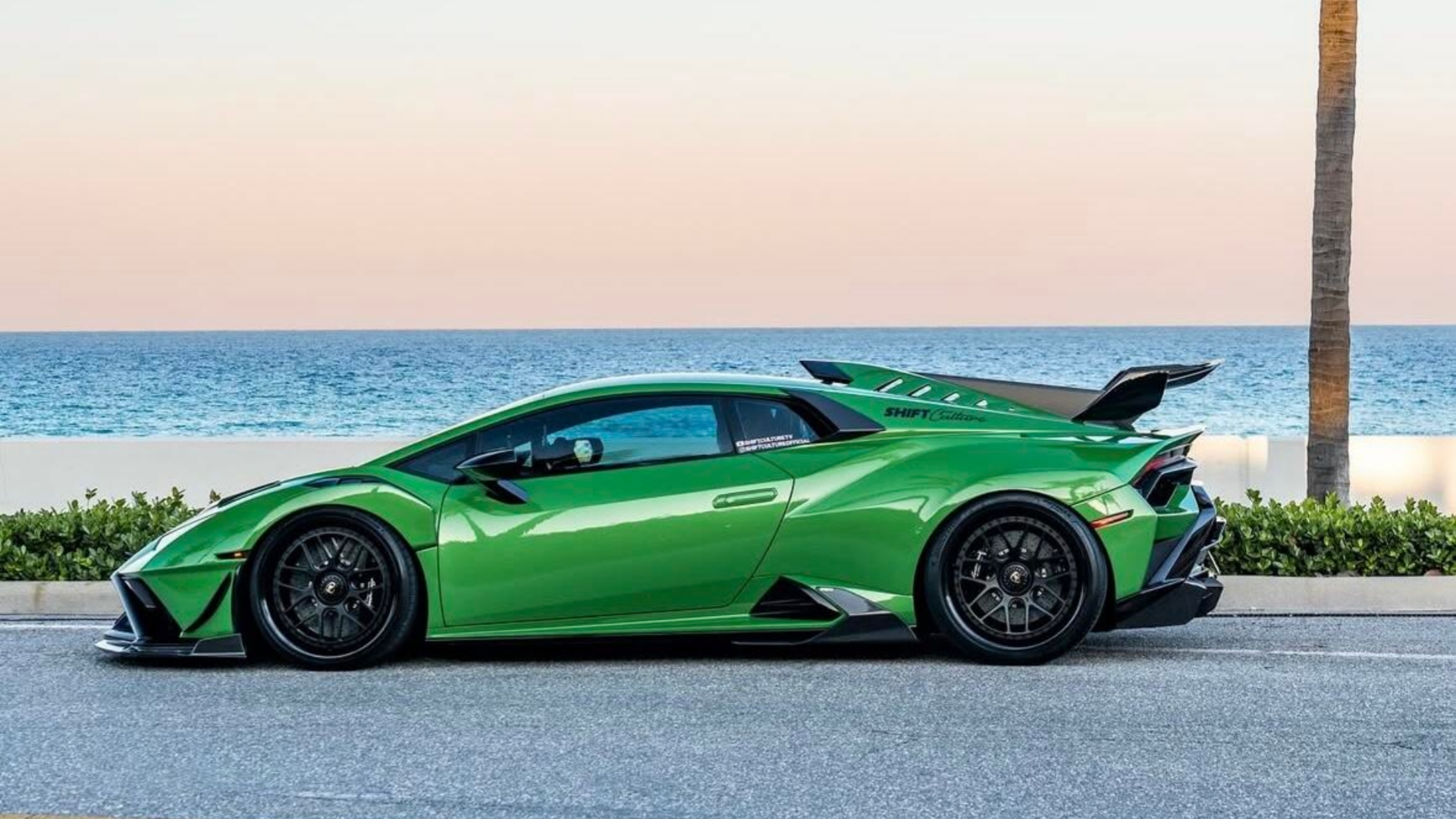 Lamborghini STO Modified with Vorsteiner-Style Dry Carbon Fiber Package: A Masterclass in Performanc